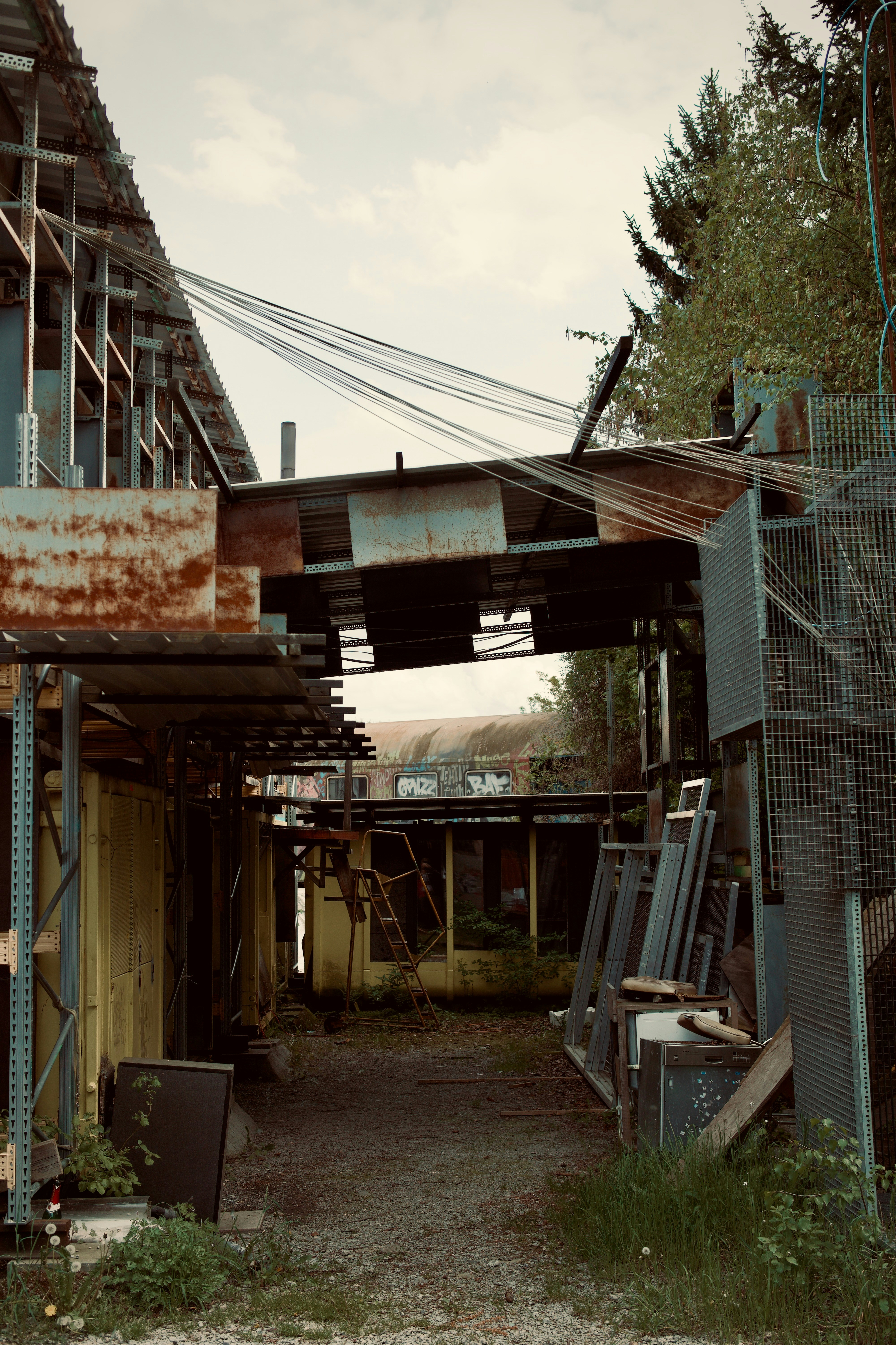 【最新資訊】永康鐵皮屋7戶火警：火勢蔓延速度驚人，鐵皮建築暗藏的火災風險！